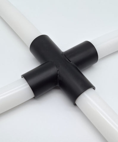 Czarna złączka krzyż do D25